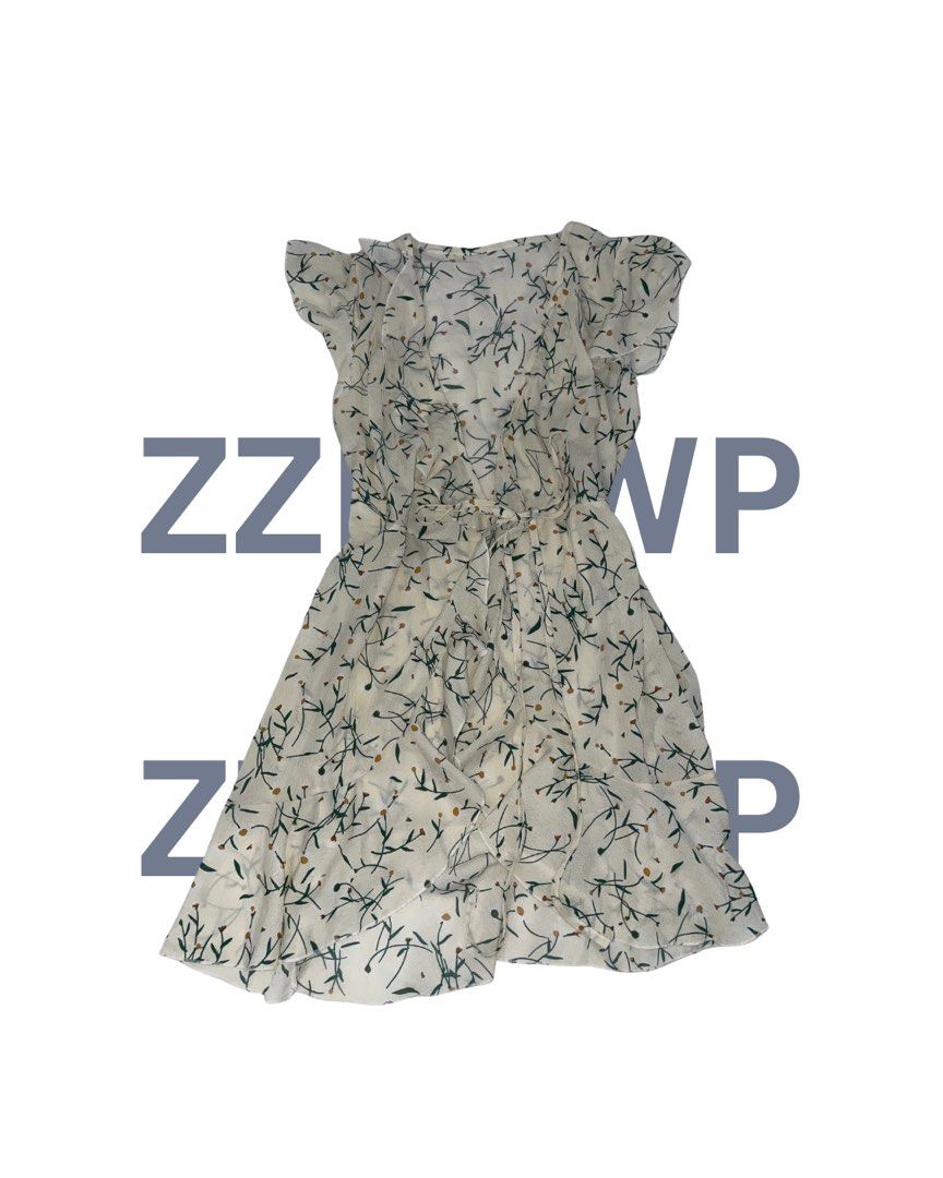 Floral Print Dress (Category: Dresses) located in Cabanatuan. Submitted by carticay (Listing ID 1438591662, Image 1). Description: knee-length V neckline flowy fit, with a tie waist perfect for summer.