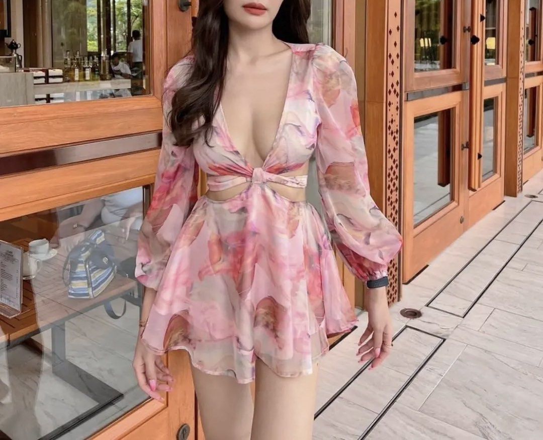 Floral Top and Skirt SET (Category: Sets or Coordinates) located in Manila. Submitted by from_elle (Listing ID 1438619744, Image 3). Description: small NO LAST PRICE BRANDNEW Hi! Before buying please note: 💗Mode of Payment: 🧾 GCASH 🏦 GOTYME ❗️NO TO COD TRANSACTIONS❗️ 💗Mode of Delivery: 🚚Lalamove/Grab (sameday delivery, Deliv fee depends on location) 🚚SPX (Delivery Days Depends on Location and Courier Branch) (Est Delivery days: 1-3 Days Met