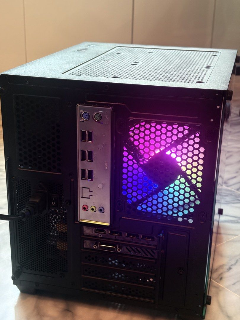 Gaming, Sever PC457713416259522561