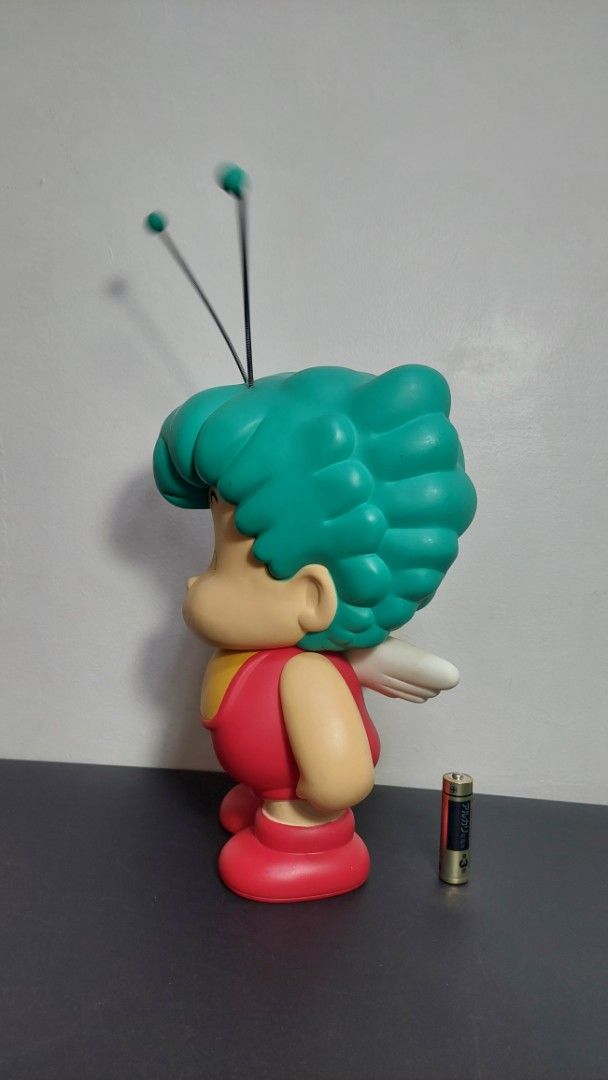 Gatchan arale Vintage figure (Category: Figurines & Statues) located in Valenzuela. Submitted by jaguar0706 (Listing ID 1438515308, Image 2). Description: Gatchan big figure check detailed photo for condition.
