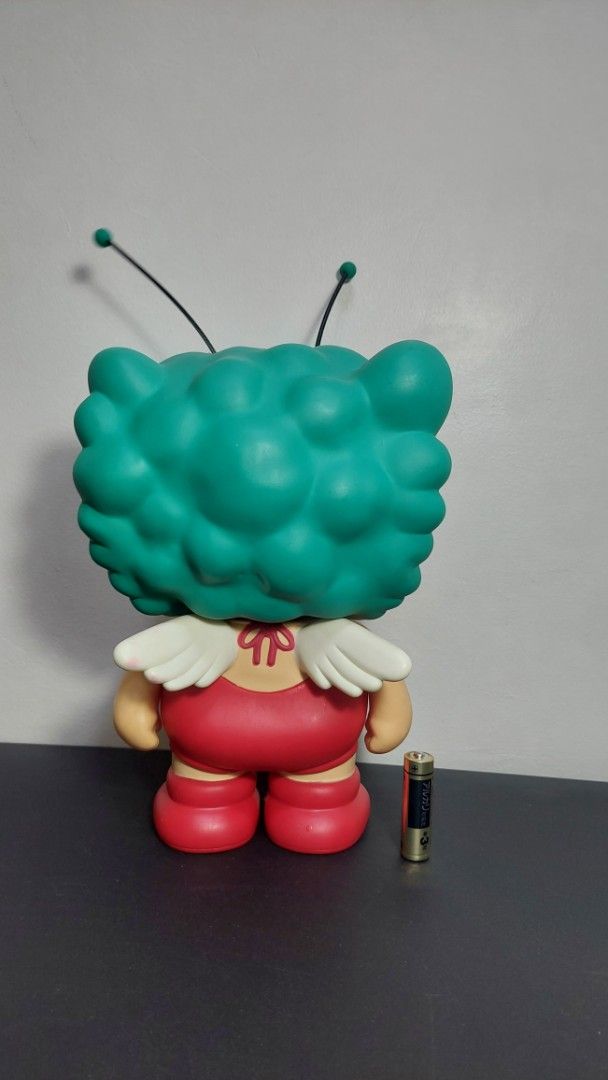 Gatchan arale Vintage figure (Category: Figurines & Statues) located in Valenzuela. Submitted by jaguar0706 (Listing ID 1438515308, Image 3). Description: Gatchan big figure check detailed photo for condition.