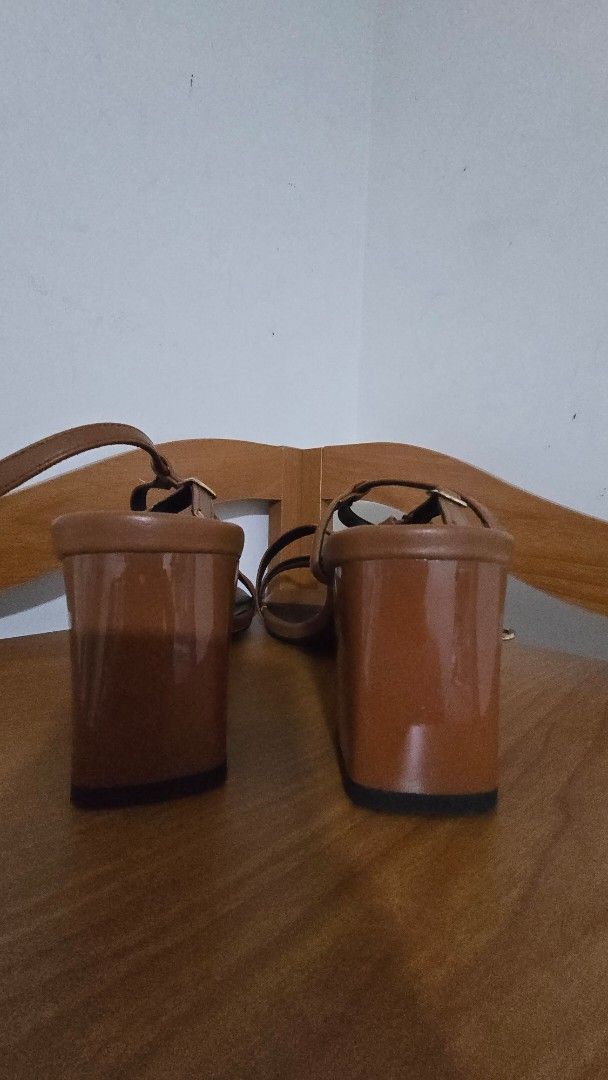 Gibi Brown Strappy Sandals (Category: Flats & Sandals) located in San Fernando. Submitted by dyudee1221 (Listing ID 1438584414, Image 3). Description: ✨ BRAND NEW ORIGINAL GIBI HEELS ✨ Size 39 | Color: Brown Never used. Never worn outside. RFS: Wrong size. If you love classy minimalist heels that instantly elevate your outfit, this pair is perfect for you. 🤎 ✔ Original GIBI ✔ Brand new condition ✔ Elegant strappy design ✔ Comfortable block heels