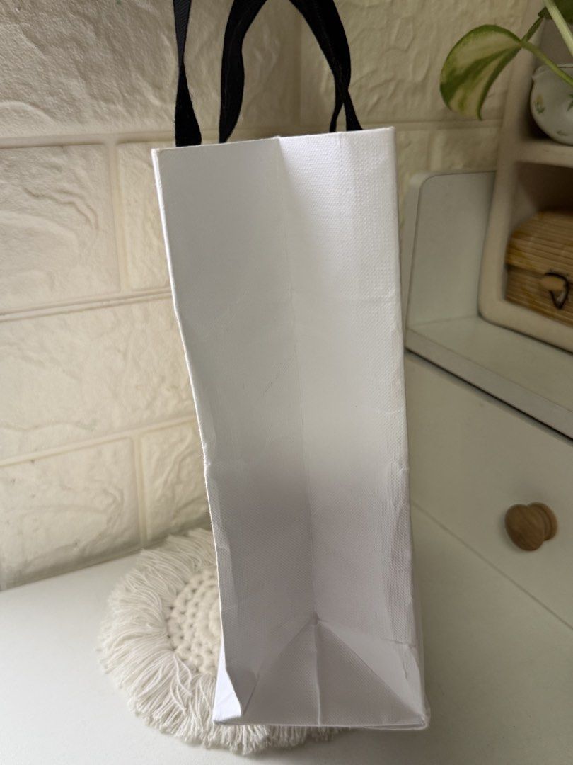 Givenchy Paper Bag (Category: Luxury Bags & Wallets) located in Bacoor. Submitted by pausroom (Listing ID 1438618408, Image 3). Description: Anyone here who needs it for product shoots or decor? ✨ Selling low ✨ Size small READ ME 🛑 📍Bacoor City, Cavite 🛵 J&T/Lalamove (SDD) 📦 Can ship nationwide 🧾 Gcash/Bank Transfer (BPI/BDO/MariBank) 🚨 Everyday ship out!.