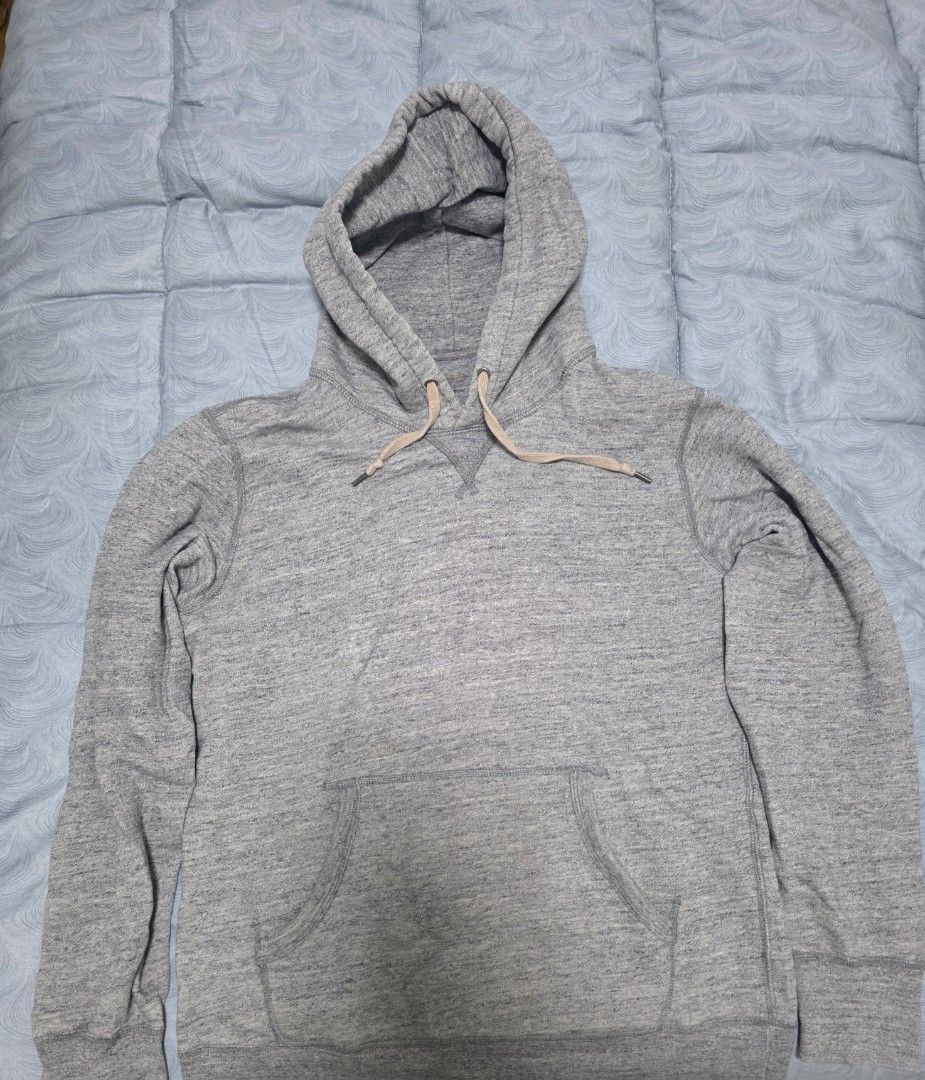 Gray Hoodie with Hood (Category: Hoodies) located in Manila. Submitted by mikque (Listing ID 1438592004, Image 2). Description: - Gray hoodie - Front pocket - Soft, textured fabric RFS - Decluttering.