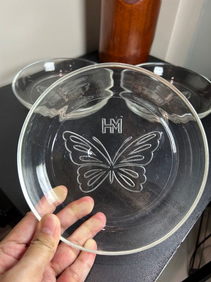 Hanae Mori ₱600 all 6.5”x1” (Category: Dinnerware & Cutlery) located in Taguig. Submitted by Rare_findsmnl (Listing ID 1438622877, Image 2). Description: Hanae Mori ₱600 all 6.5”x1”.