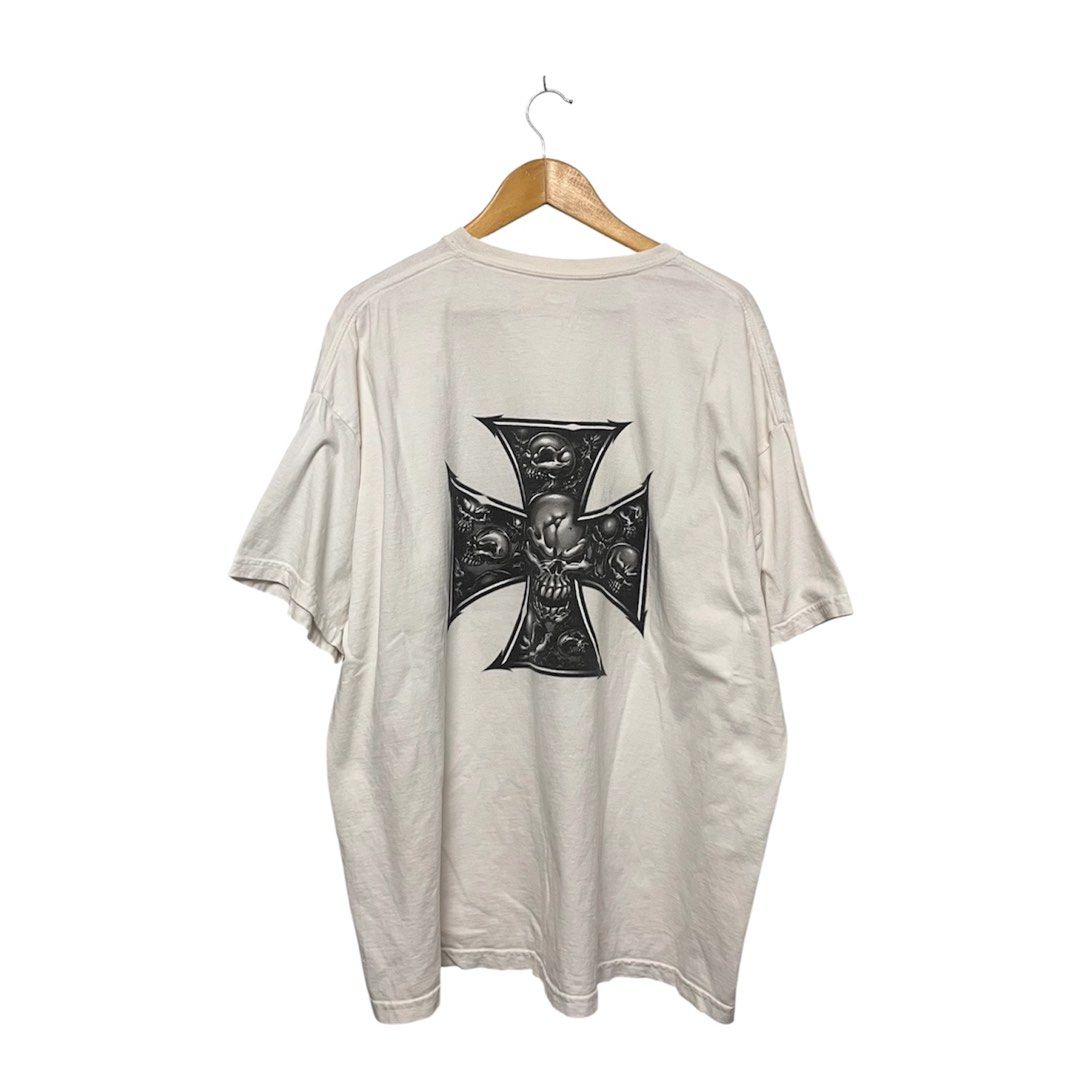 Hanes Authentic Skull Cross Graphic Tee 2XL (Category: Tshirts & Polo Shirts ) located in Cabuyao City. Submitted by kisyana (Listing ID 1438625527, Image 1). Description: - White Hanes t-shirt - Features a large skull cross graphic on the back - Size: 2XL - Crew neck and short sleeves - Material: 100% cotton - Condition: Minor stain on the front.