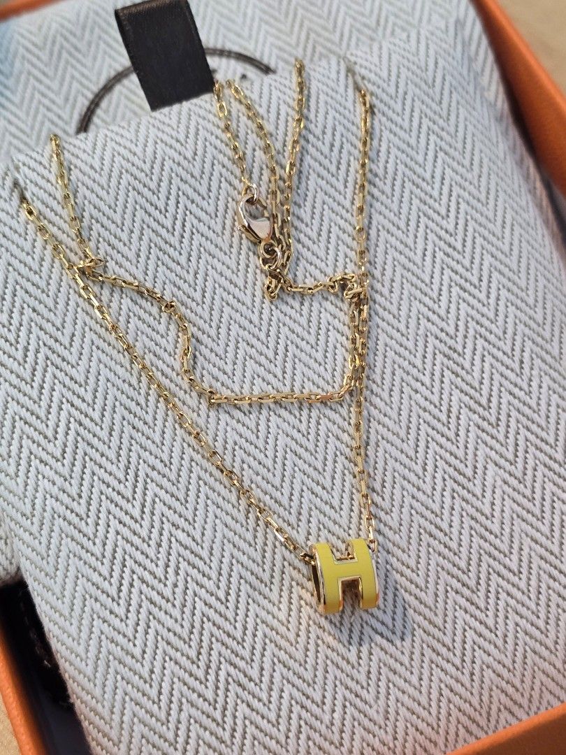 Hermes Mini Pop H Pendant Necklace (Category: Necklaces) located in Taguig. Submitted by mluxeph (Listing ID 1438567110, Image 2). Description: Hermes Mini Pop H Pendant Necklace with Original Box and Dustbag.