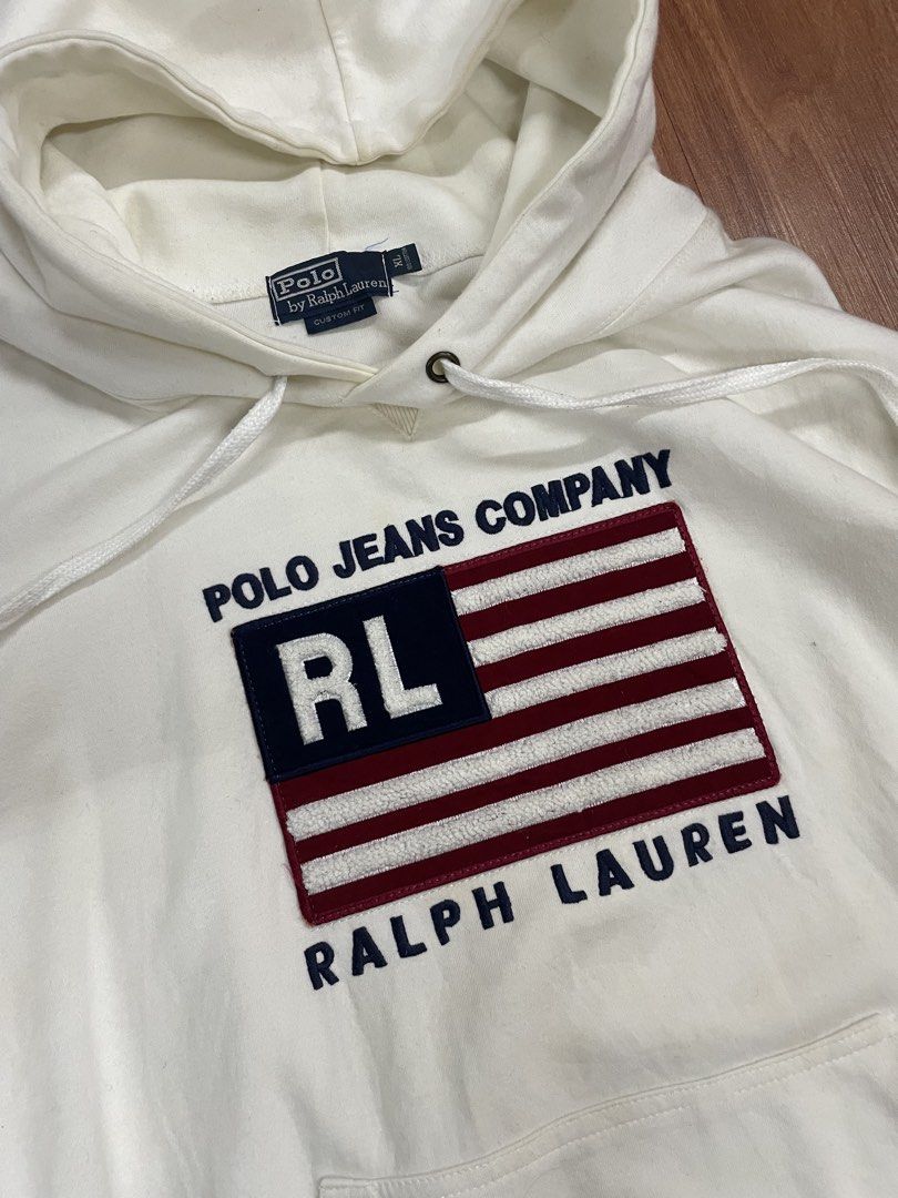 Hoodie (Category: Coats, Jackets and Outerwear) located in Baguio. Submitted by singlestitchbc (Listing ID 1438609780, Image 3). Description: Polo Ralph Lauren Flag.