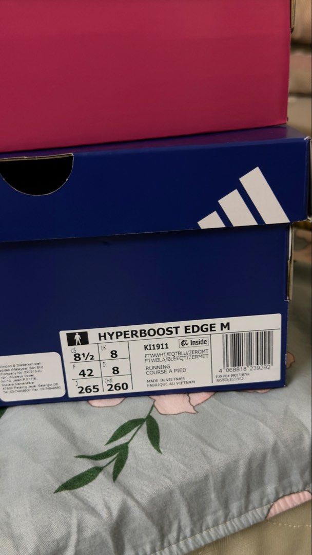 Hyperboost Edge (Category: Casual shoes) located in Klebang Besar. Submitted by nazrie1996 (Listing ID 1438692454, Image 2). Description: NIB 8UK RM650 Cust depo, tp xjadi amik 010 408 1996.