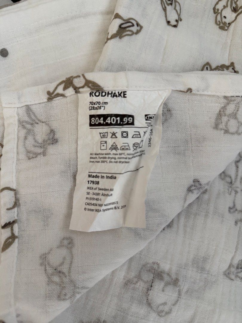 IKEA RÖDHAKE Baby Blanket Set (Category: Children's Beds) located in Quezon City. Submitted by janej_07 (Listing ID 1438560125, Image 2). Description: Washed, never used 1 blanket and 4 muslin swaddles Dimensions: 70x70 cm (28x28 inches) RFS: Outgrown Location: Grass Residences PIOG Shipping fee shouldered by the buyer..