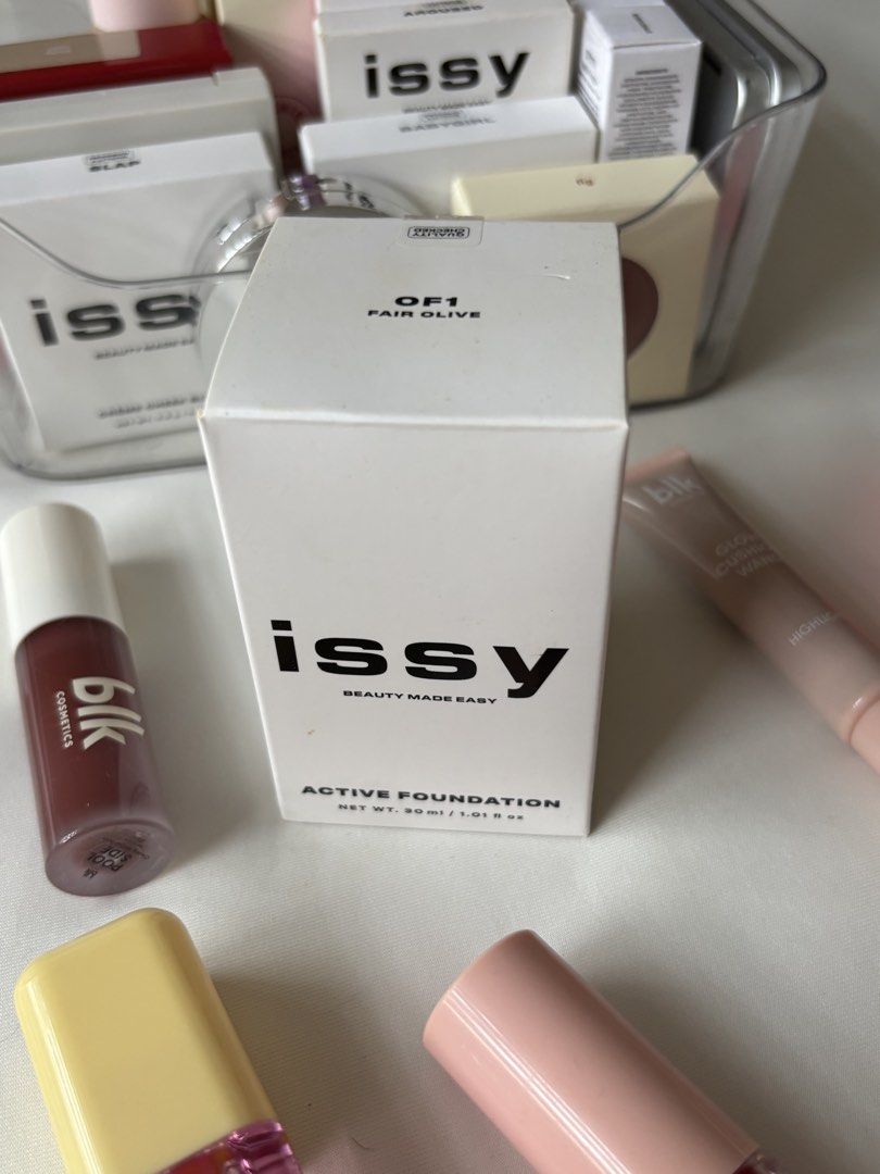 Issy activ foundation (Category: Makeup) located in Quezon City. Submitted by bny.apprl (Listing ID 1438513051, Image 3). Description: Issy activ foundation Shade OF1.