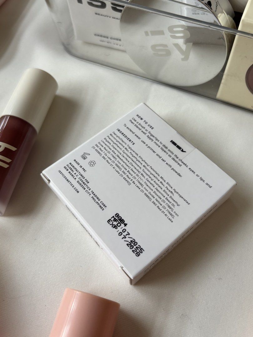 Issy creme cheek blush (Category: Makeup) located in Quezon City. Submitted by bny.apprl (Listing ID 1438514707, Image 3). Description: Shade baby girl.