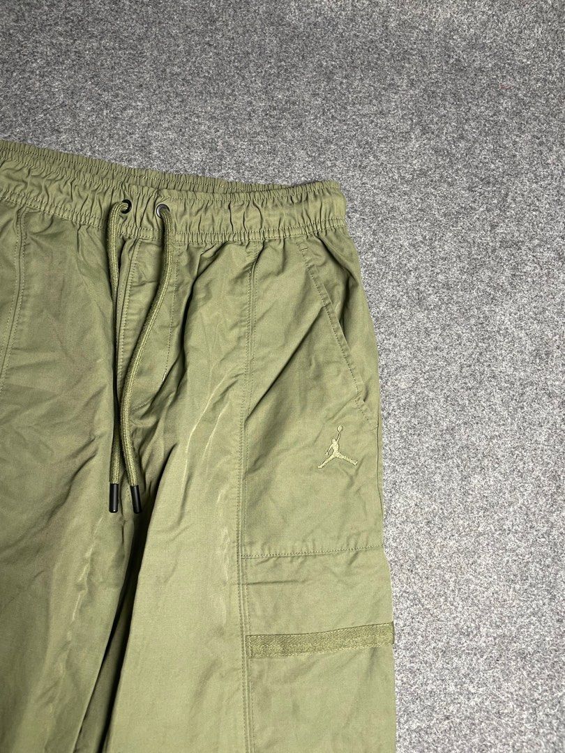 Jordan Essentials Woven Cargo Pants (Category: Joggers) located in Cebu City. Submitted by thrifted.john (Listing ID 1438676341, Image 2). Description: Jordan Essentials Woven Cargo Pants - Legit Authentic - Size 30-32 (S) - Dimes: W15 / L38 - Excellent / As new - 10/10 colorate & condition - no issue 850 + sf Loc: Cebu Unli Vc, Vouch.