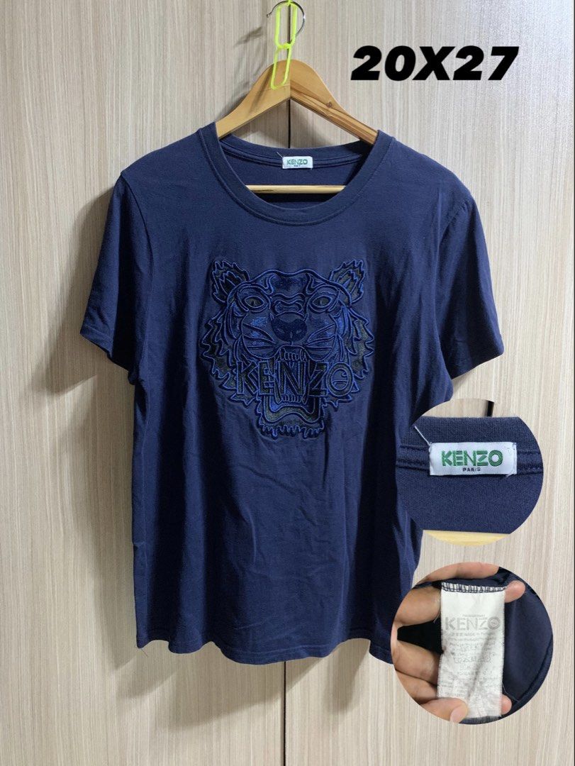 KENZO EMBROIDERED LOGO (Category: Tshirts & Polo Shirts ) located in Davao. Submitted by triftnitroy (Listing ID 1438680410, Image 2). Description: DIMES: 20 x 27 Color rate: 9.5/10 Condition: excellent no issue Note: - This item is thrifted, please do manage your expectations. - Color may vary due to lighting..