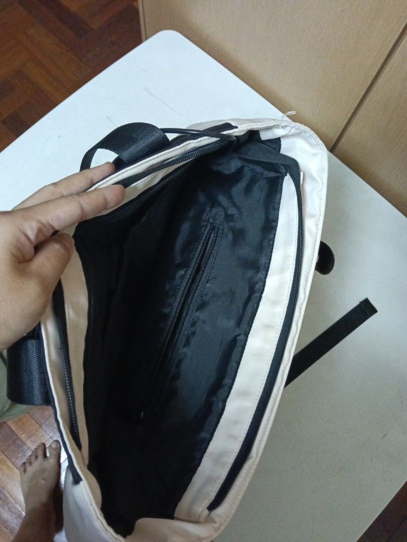 Large backpack in white & black (Category: Backpacks) located in Singapore. Submitted by thetastefulhoarder (Listing ID 1438648053, Image 3). Description: large and roomy backpack in contrasting black and white for sale! comfortable padded shoulder straps and thicken bottom for heavy duty use. can fit 16 inch laptops and still has room for many other items measures 40cm x 30cm x 14cm comes from a smoke and pet free. browse my other listings for m