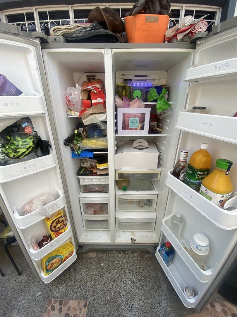 LG Refrigerator (Category: Refrigerators and Freezers) located in Las Pinas. Submitted by bluerlim (Listing ID 1438534722, Image 2). Description: - No issues, In good working condition - Dimensions: Approximately 86 inches (H) x 34.5 inches (W) x 26.5 inches (D) - Will empty & clean upon purchase! - RFS: buying new fridge - DM for more pics/ questions.