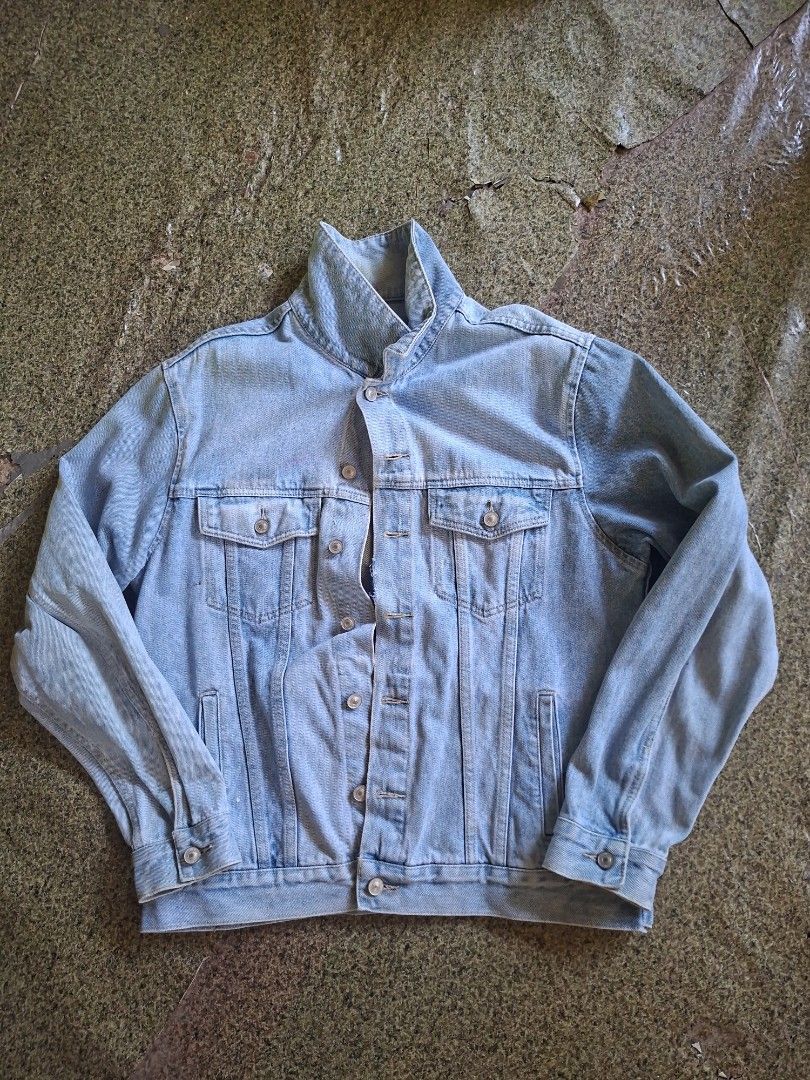 Light wash denim jacket with Cherubim emnroid (Category: Coats, Jackets and Outerwear) located in Tuburan. Submitted by kimoii (Listing ID 1438513047, Image 3). Description: size:21W×26L no issue.