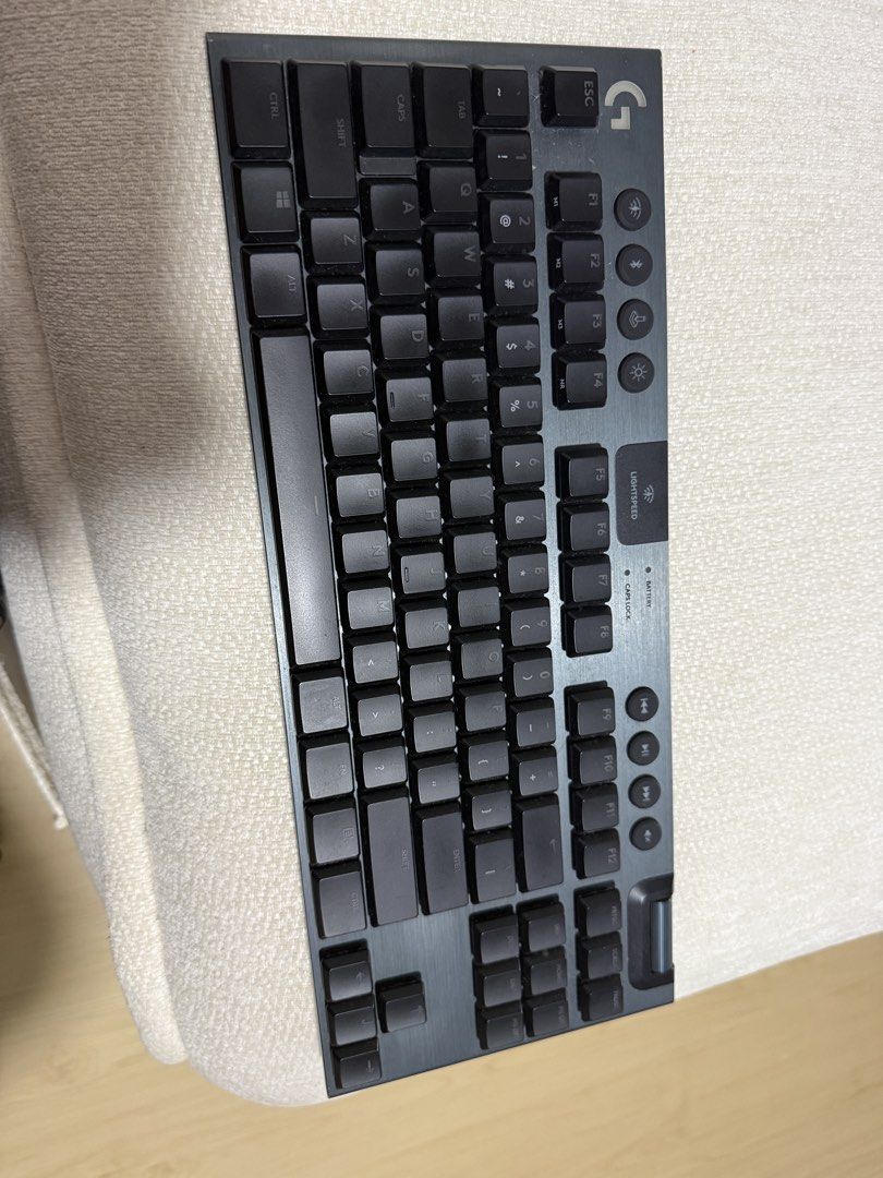 Logitech G915 TKL Lightspeed Wireless Mechanical Keyboard457490747287162881