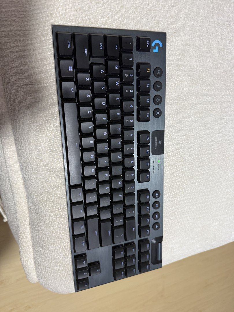 Logitech G915 TKL Lightspeed Wireless Mechanical Keyboard457490747287162880