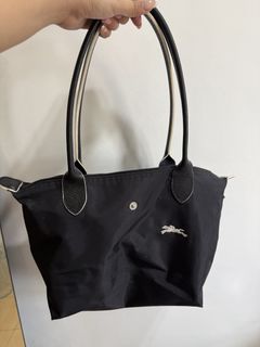 (Category: ) located in . Submitted by shopmystuff_ (Listing ID 1438528487, Image 1). Description: .