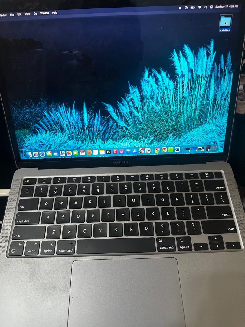MacBook Air M1 2020 (Category: Laptops & Notebooks) located in Manila. Submitted by happyearth-d097 (Listing ID 1438567836, Image 3). Description: - MacBook Air M1 2020 - Apple M1 chip - 8GB RAM - 256GB storage - 13.3-inch Retina display - Battery health: 91% - Includes original Apple charger and cable - Ideal for students, online classes, and editing.