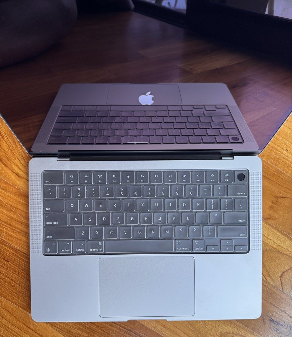 MacBook Pro M1  Silver457484635599032322