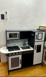 (Category: ) located in . Submitted by brandedshopoffers (Listing ID 1438671692, Image 1). Description: .