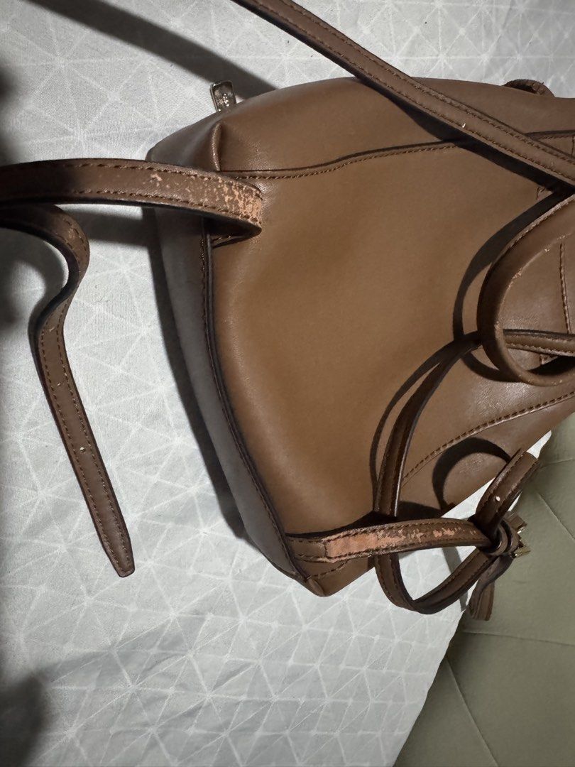 Michael Kors Mini Back PAck (Category: Backpacks) located in Makati City. Submitted by wellLovedstuffs (Listing ID 1438543077, Image 3). Description: Check the pictures please.