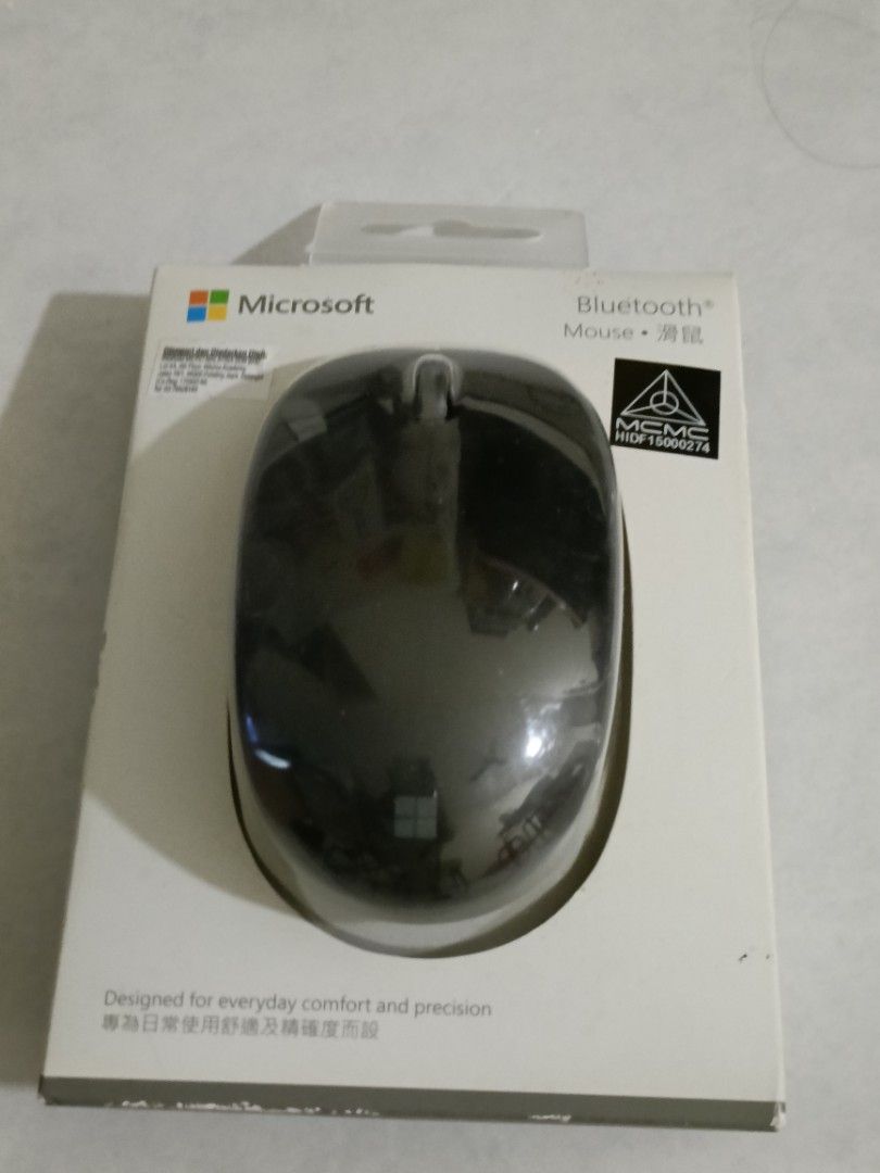 Microsoft Bluetooth Mouse (Category: Mouse & Mousepads) located in Dengkil. Submitted by gmanjit (Listing ID 1438558613, Image 1). Description: - Microsoft Bluetooth Mouse - Brand new, in original packaging - Designed for comfort and precision - Modern and sleek design.