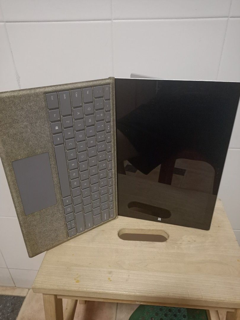 Microsoft Surface Laptop457820028945059841