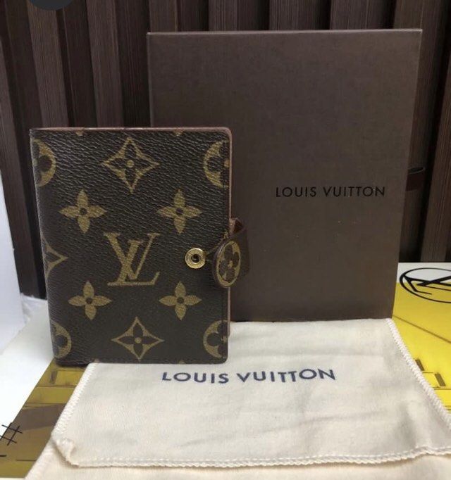 Mint Condition ‼️LV Cardholder with Address Book (Category: Luxury Bags & Wallets) located in Pasay City. Submitted by watch.authentic_ph (Listing ID 1438689625, Image 3). Description: - Authentic Louis Vuitton Cardholder with Mini Address Book - Iconic LV Monogram pattern - Includes original box and dust bag - Interior with card slots and pen holder - Functional snap closure - Compact and classic design #highlight .
