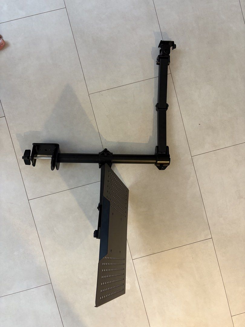 Monitor arm with laptop holder457725219922268163