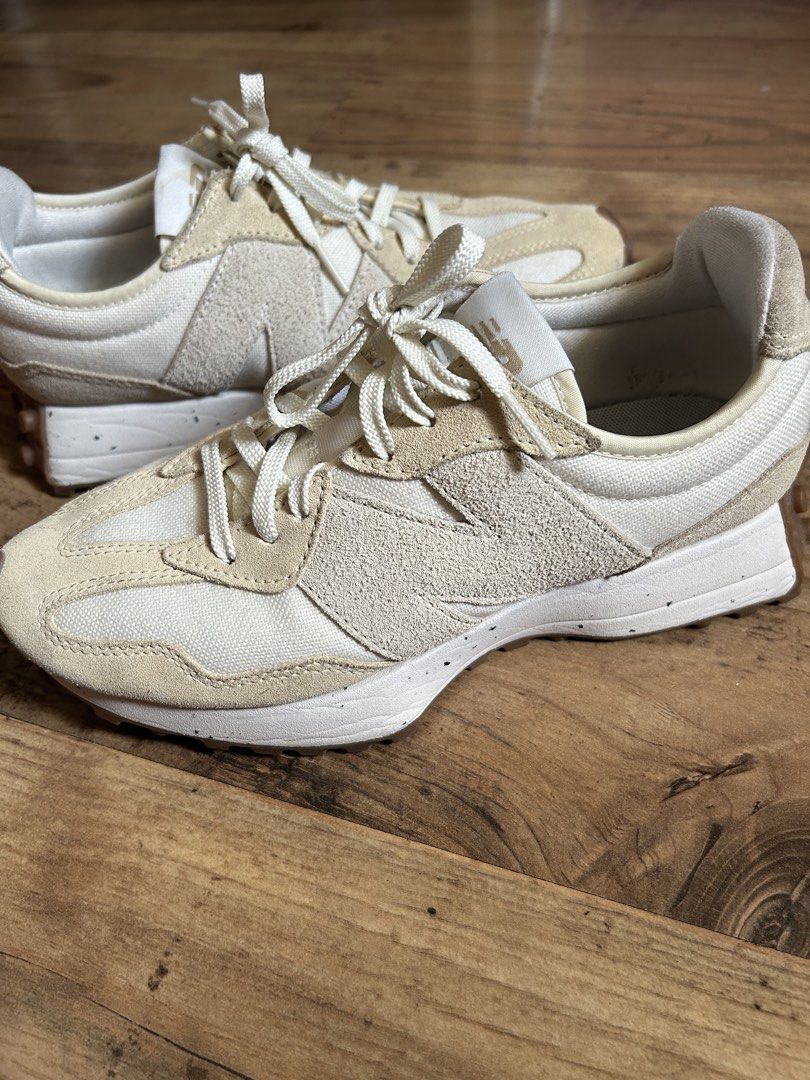 New Balance 327 Turtledove (Category: Sneakers) located in Pasig City. Submitted by theffpreloved (Listing ID 1438552489, Image 1). Description: RARE COLOR LIKE NEW EXCELLENT USED CONDITION SIZE 8 US 25cm WORN 3x .