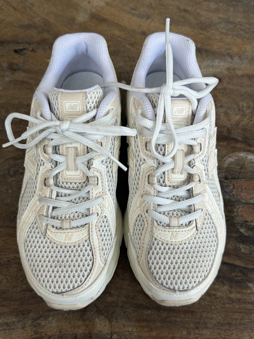 New Balance 740 v2 (Bisque Angora) (Category: Sneakers) located in Pasig City. Submitted by clau.ph (Listing ID 1438534140, Image 2). Description: No box 6W US 22.5CM.