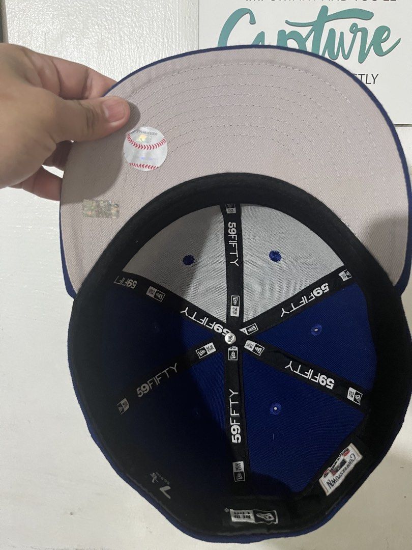 NEW ERA LA dodger 7 1/8 (Category: Caps & Hats) located in Muntinlupa City. Submitted by wonat (Listing ID 1438529662, Image 3). Description: Good as new No issue Rf: medyo malaki.