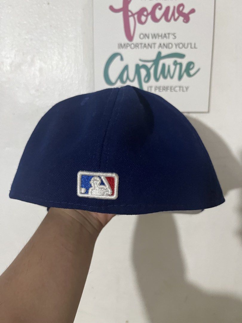 NEW ERA LA dodger 7 1/8 (Category: Caps & Hats) located in Muntinlupa City. Submitted by wonat (Listing ID 1438529662, Image 2). Description: Good as new No issue Rf: medyo malaki.