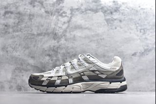 (Category: ) located in . Submitted by Outlet.Sneakers (Listing ID 1438515575, Image 1). Description: .