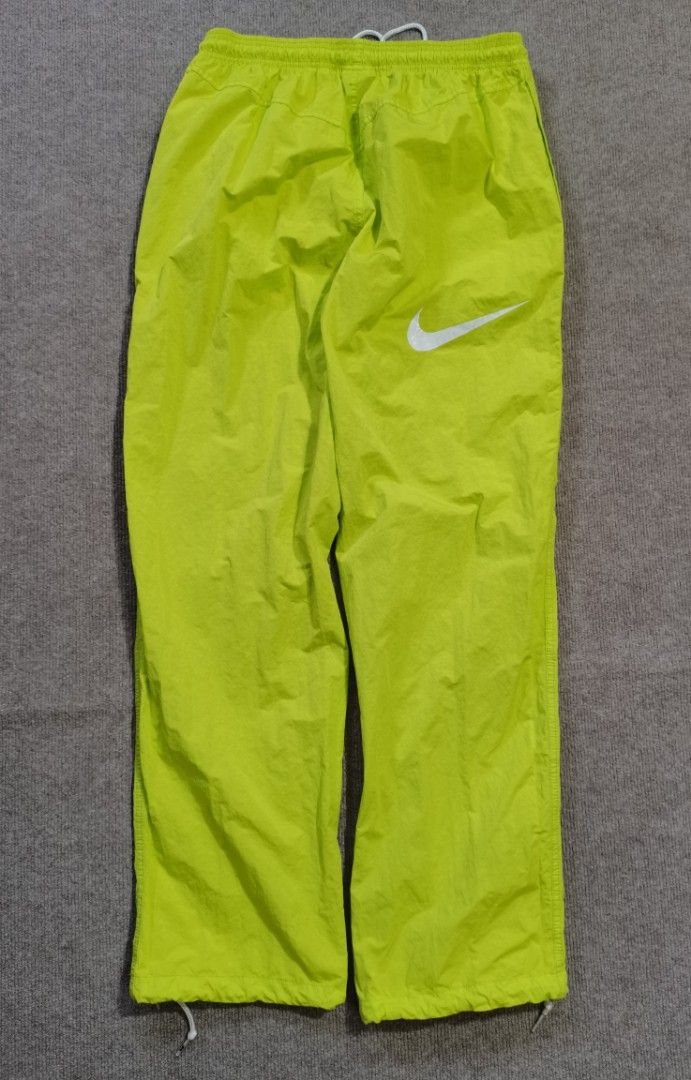 Nike x stussy woven pants (Category: Activewear) located in Apalit. Submitted by _doer (Listing ID 1438546439, Image 2). Description: Size medium 32 to 34 waist 43 inches length 3500 or best offer.