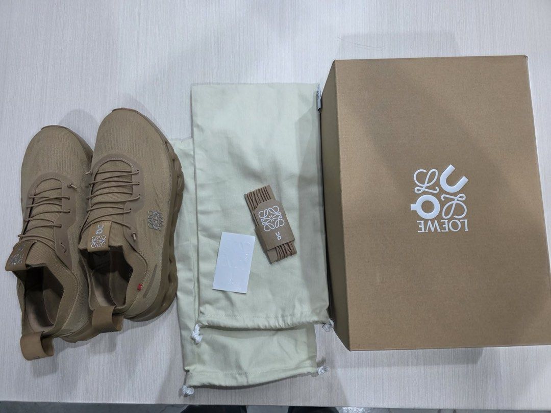 On Cloud Loewe (Category: Sneakers & Footwear) located in Manila. Submitted by tiffasy.x (Listing ID 1438666489, Image 1). Description: On Cloud Loewe Womens Size 11 Used once. RFS >> NEED FUNDS Bought ITALY 🇮🇹 Still negotiable. Please wag po barat ng sobra. You can check anytime if you want. 100% LEGIT. (PWEDE PO SA MAARTE) I SUGGEST I-CHECK MUNA SA PERSONAL UNG ITEM BAGO BILHIN SA AKIN. AYAW LANG MASABIHAN NG SCAM OR AYOKO MAREKLAMO. 🚫 NO TO