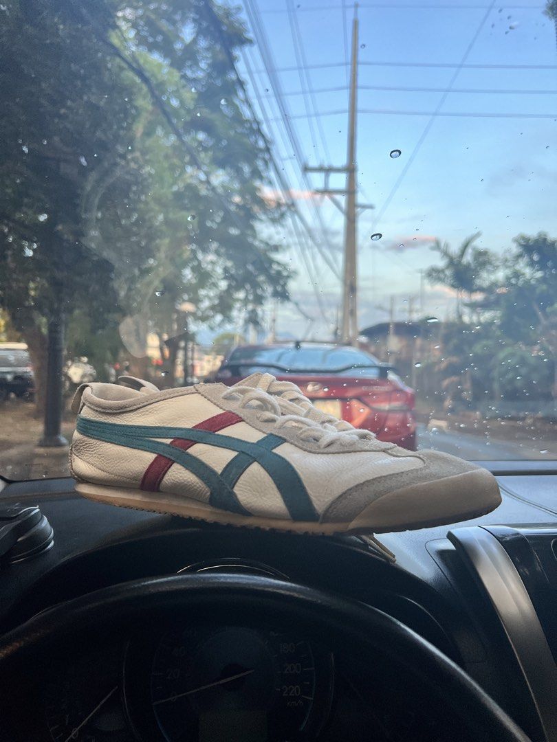 Onitsuka Tiger Mexico 66 Sneakers (Category: Casual Shoes) located in Makati City. Submitted by robitusssinpapi (Listing ID 1438602151, Image 1). Description: - Onitsuka Tiger Mexico 66 sneakers - White leather upper - Blue and red stripes - US size 10 - Shows wear on soles .