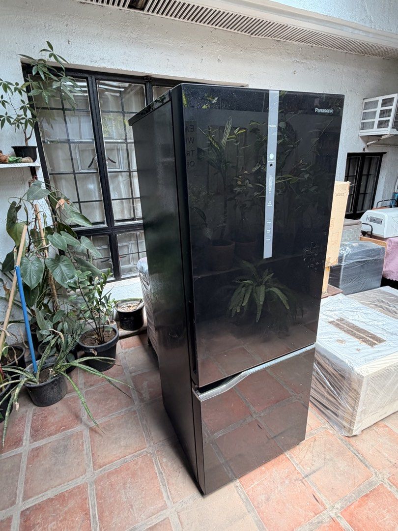 Panasonic Econavi Inverter 2-door Ref (Category: Refrigerators and Freezers) located in Paranaque City. Submitted by jtjal (Listing ID 1438570591, Image 1). Description: FOR SALE: Preloved Panasonic Econavi Inverter Refrigerator – Black Glass Finish ✨ P17,000 only ✔ 10.2 CU FT ✔ Inverter + Econavi technology ✔ Elegant black glass finish ✔ Good condition ✔ Minor scratches (on the side) only RFS: Moving out Pick up from Merville, Parañaque (c/o buy
