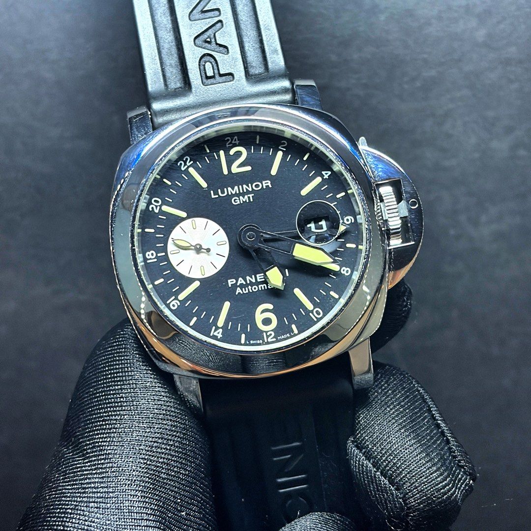 Panerai Luminor GMT 44mm Pam0088 K Series. (Category: Watches) located in Singapore. Submitted by internationalluxurysg (Listing ID 1438596050, Image 1). Description: Watch details: •Box & cert dated 2008 •Comes with 1 rubber strap + tang buckle Welcome certain trades. Our shop is located at 14 Scotts Road, Far East Plaza. Kindly note that we operate on a "by appointment basis" Contact Andre @ 9685 8955 to arrange Follow us @: 1. Tele-gram: https