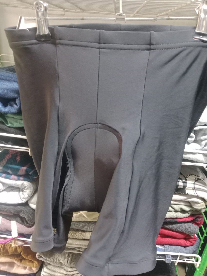 PEARL IZUMI MEDUIM (Category: Other Sports Equipment and Supplies) located in Manila. Submitted by kristhofer (Listing ID 1438518243, Image 1). Description: PEARL IZUMI M.