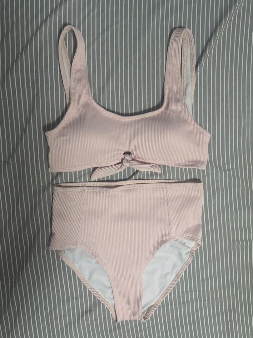 Pink terno swim suit bikini tankini (Category: Bikinis & Swimsuits) located in Manila. Submitted by felookie (Listing ID 1438680689, Image 1). Description: Pink terno swim suit bikini tankini ⭑ Reason For Selling: Decluttering clothes ⭑ Condition: Good condition, never worn outside just washed 📍Sta. Rosa Laguna 🛵 J&T or Lalamove delivery 💸 GCASH - Mine now, Pay now 🚫 STRICTLY NO refunds nor returns 📝 Expect the sf to be around ₱40-₱200 depen
