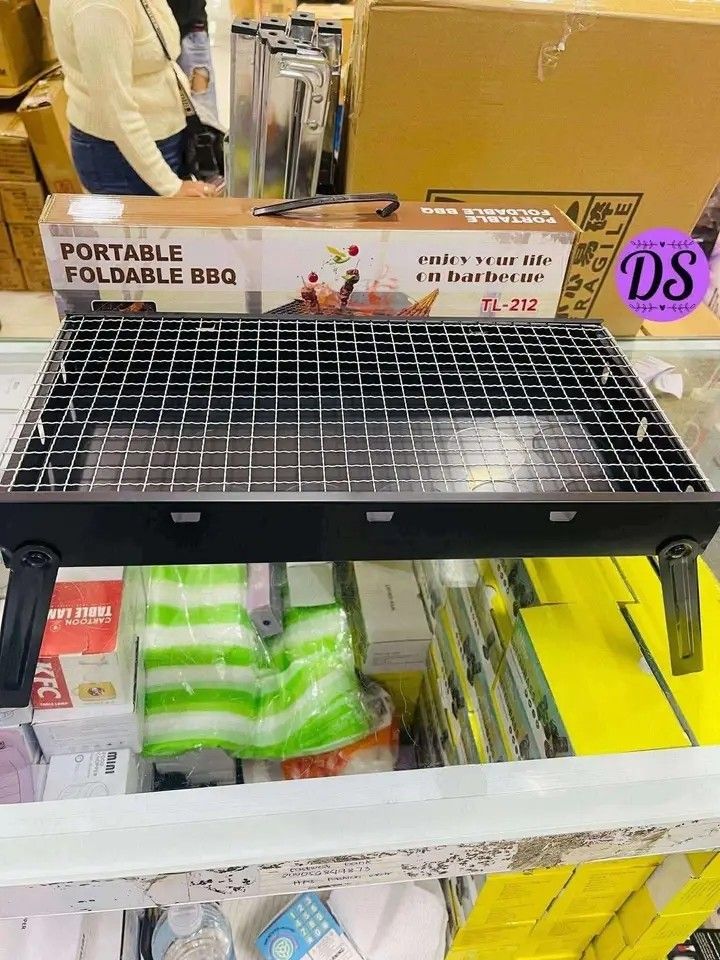 Portable BBQ Grill (Category: BBQ, Grills & Hotpots) located in Manila. Submitted by micoooy (Listing ID 1438691858, Image 3). Description: .