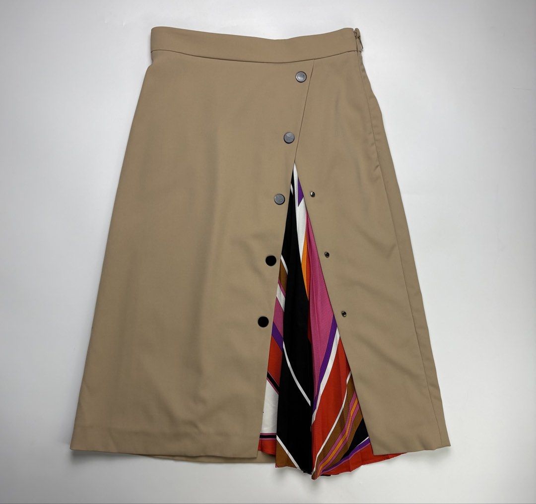 Pre Fall 2017 Emillio Pucci A-Line Skirt (Category: Skirts) located in Cavite. Submitted by sc_rcity (Listing ID 1438678633, Image 2). Description: Tagged Size : 36 EU Like New Authentic Zipper : Ykk Made in Italy No Inclusion Emilio Pucci A-Line Skirt liked on featuring skirts, brown, knee length a line skirt, brown pleated skirt, a-line skirt, beige a line skirt and brown skirt Waist 13.5 Length 27.