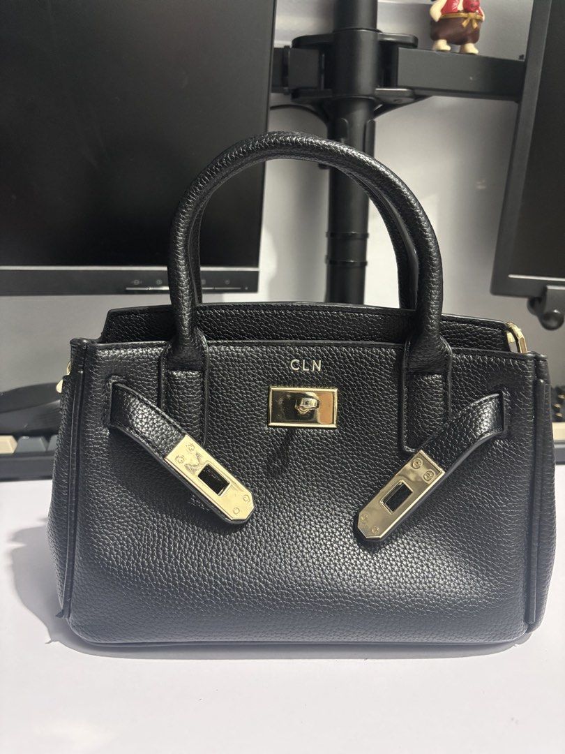 Preloved Sling Bag CLN (Category: Cross-body Bags) located in Quezon City. Submitted by rishfav21 (Listing ID 1438518284, Image 1). Description: .