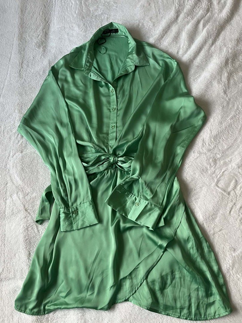 Pull & bear satin green mini shirt dress (Category: Dresses) located in Pasig City. Submitted by closet_reframe (Listing ID 1438533697, Image 3). Description: Brand new, green satin shirt dress Lost Tags but never worn. Nice quality material with a smooth, comfortable fit. Bag and shoes are also for sale! S: L .