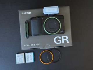 （分類：）位於 。 由 Nicholastgt 提交（商品編號 1438557854，圖片 1）。簡介： 。
