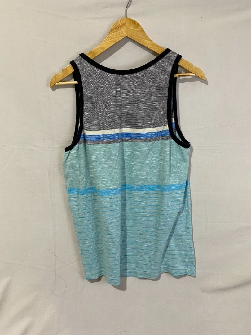 RIP CURL "THE SEARCH STRIPE" TANK TOP (Category: Activewear) located in Antipolo. Submitted by canadafindss (Listing ID 1438692712, Image 2). Description: Visit & Follow Canada Finds for premium thrift, streetwear, vintage, and branded activewear from Canada 🇨🇦 More items posted regularly: https://www.carousell.ph/u/canadafindss RIP CURL "THE SEARCH STRIPE" TANK TOP Preskong porma ang hatak nitong premium slice mula sa legendary surf brand na R